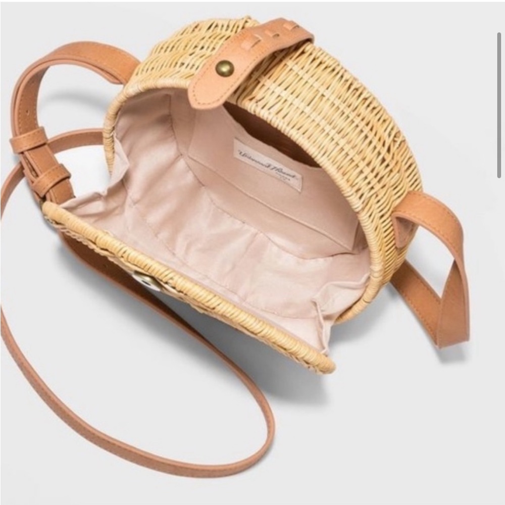 Universal Thread Rattan Crossbody - Picture 3 of 3
